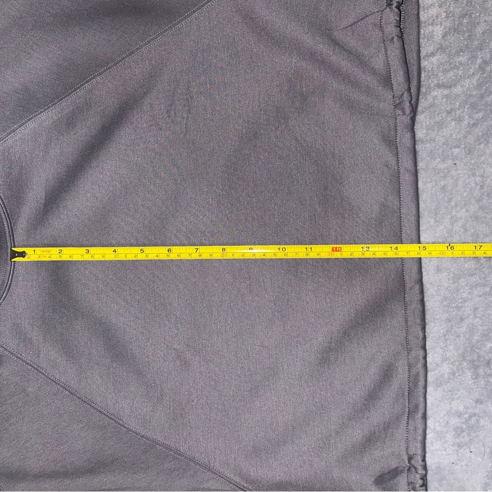 Charcoal Women's Cropped Sweatshirt - Picture 4 of 5